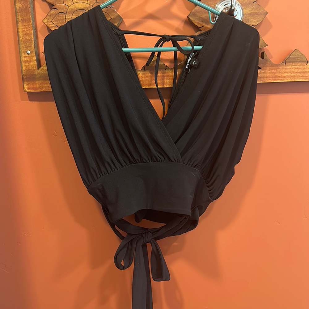 Express crop top with ties